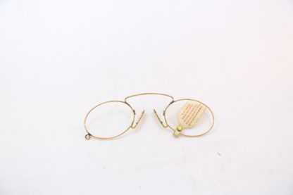 pince-nez minimaliste