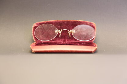 pince-nez percé ovale or "Eric Satie" – Image 3